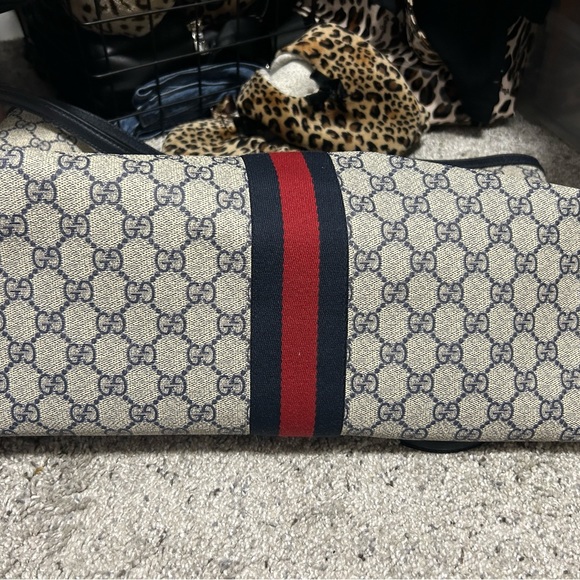AUTHENTIC GUCCI tote - Picture 3 of 8